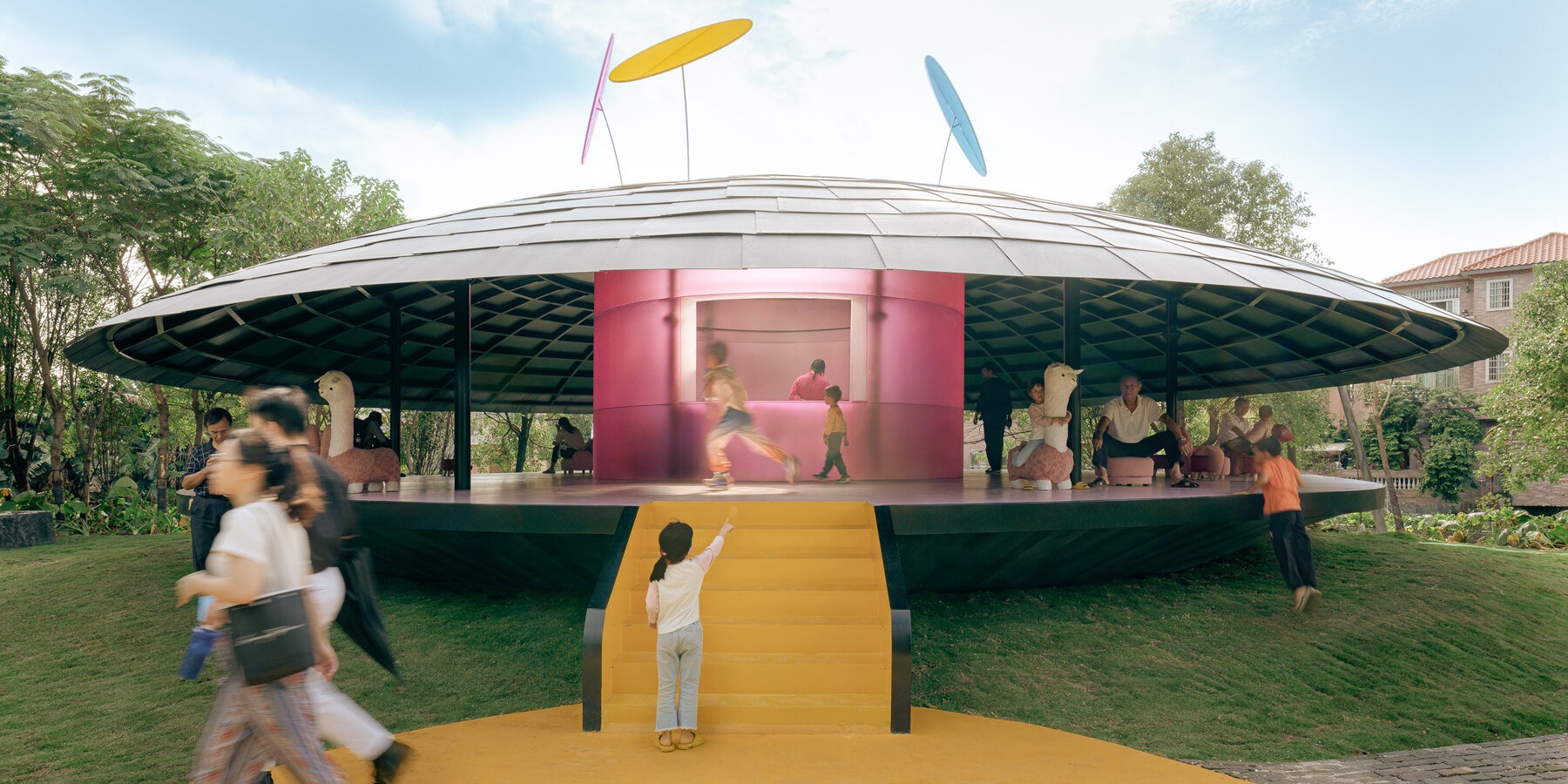 MAD建筑事務(wù)所新作“無憂屋”紀念童年