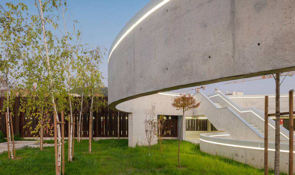 葡萄牙Caldeiroa汽車公園建筑與景觀設計 | Pitagoras Group