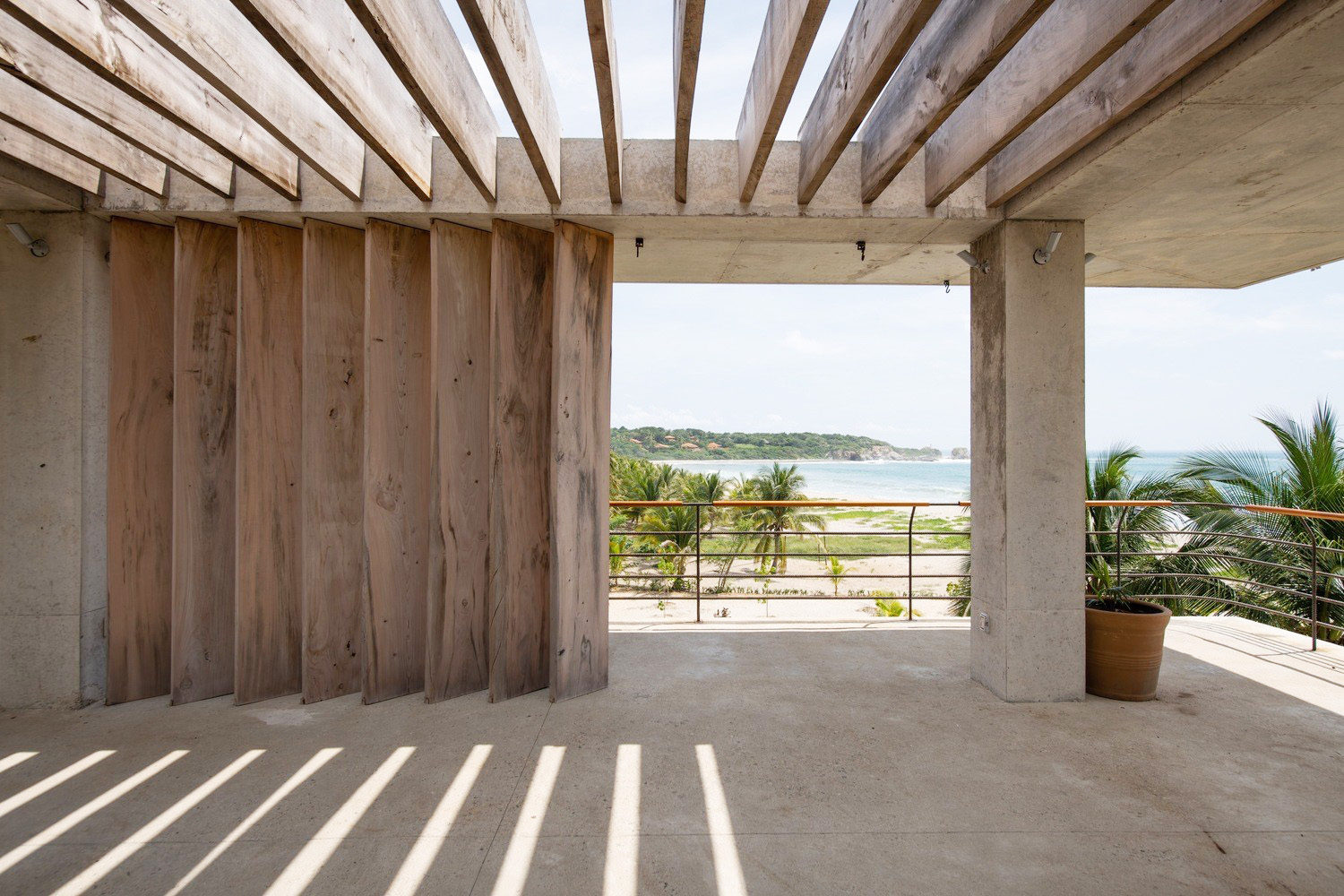 墨西哥遠眺海面的多米諾房子建筑設(shè)計 | Alberto Kalach