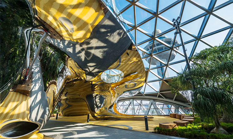 新加坡機(jī)場(chǎng)內(nèi)的游樂場(chǎng)裝置設(shè)計(jì) | Carve