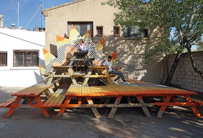 西班牙城市野餐桌城市家具裝置設(shè)計(jì)  | ENORME Studio