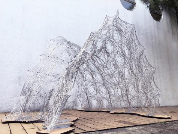 臺灣機(jī)械手臂金屬線材的織理性裝置設(shè)計(jì) | 洪晞萍