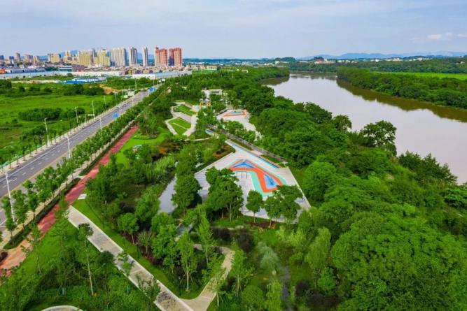 熊媛（長江設(shè)計(jì)集團(tuán)城建院）：保持對(duì)設(shè)計(jì)的熱情，為社會(huì)留下一些快樂和美好