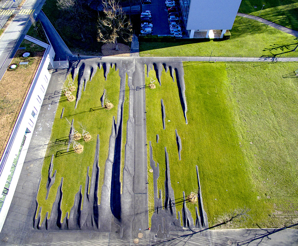 1521619458110113.jpg 10-Fold’s-childhood-Gilles-Brusset.jpg