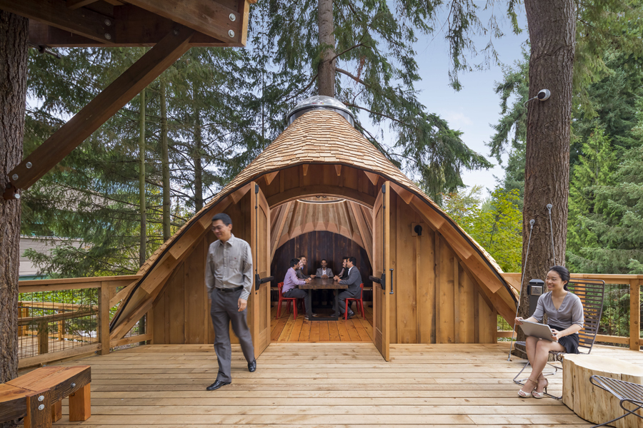 1522378651977333.jpg Bldg-30-32_Outdoor-Meeting-Space-1_2017.jpg