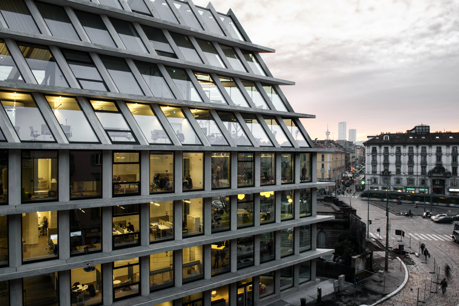 1522378704325062.jpg RBE_3349_R.jpg