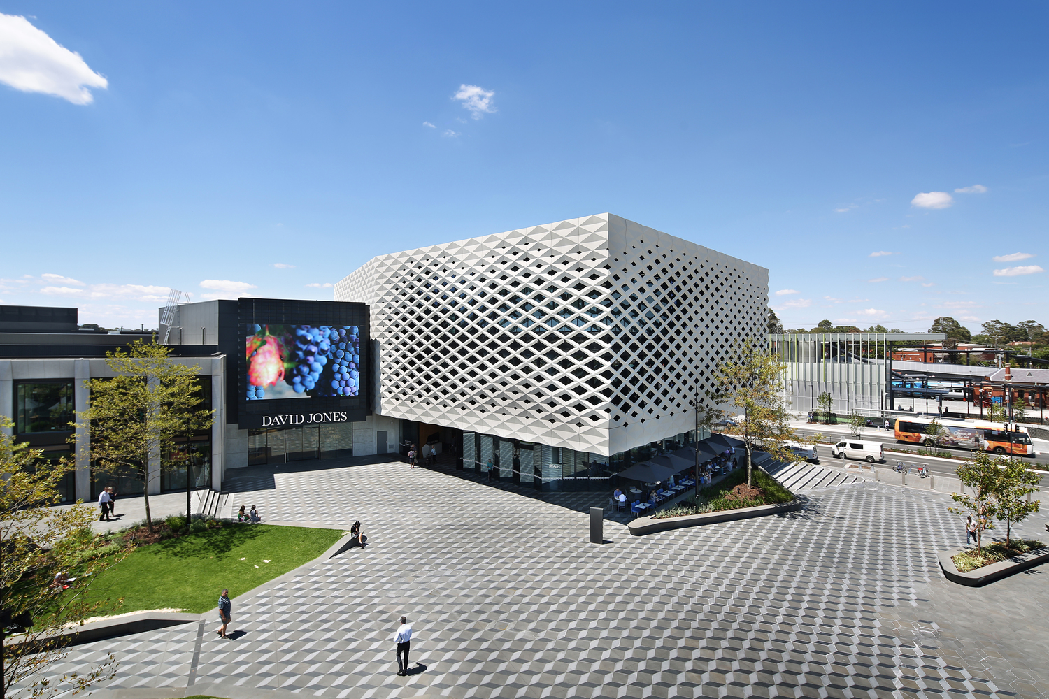 1526352868754664.jpg 3.jpg