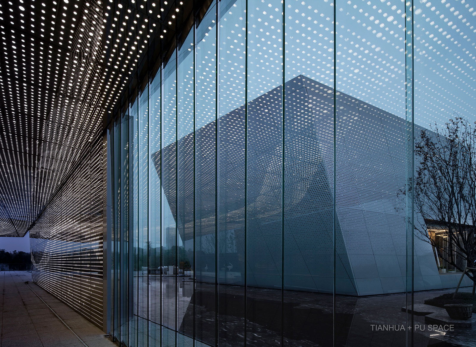 1532067580951915.jpg 20180720_135955_026.jpg