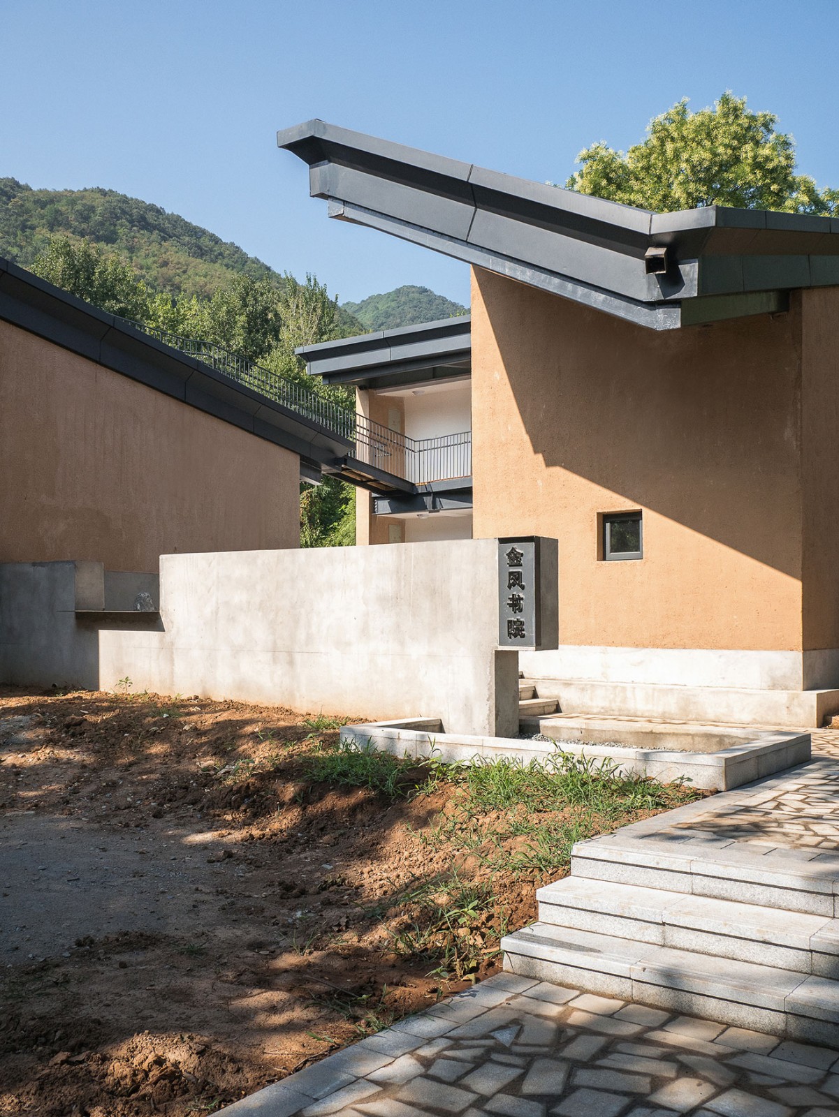 1535006206463259.jpg 20180823_142743_026.jpg