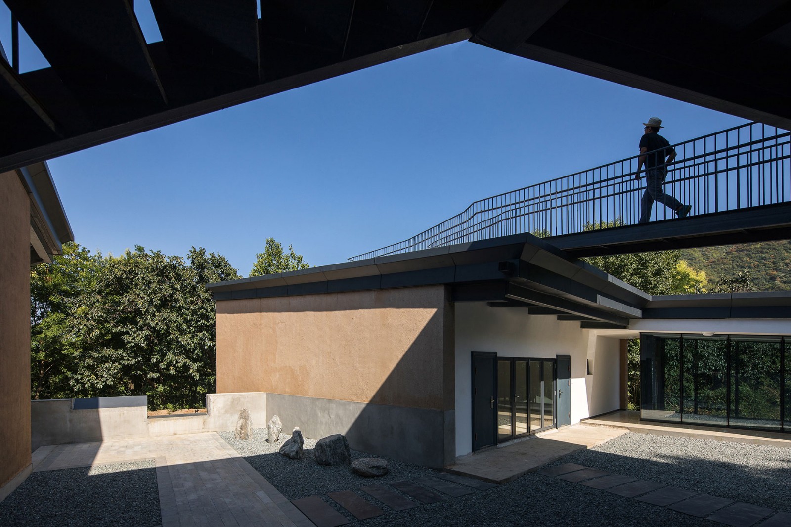 1535006901463543.jpg 20180823_142743_036.jpg