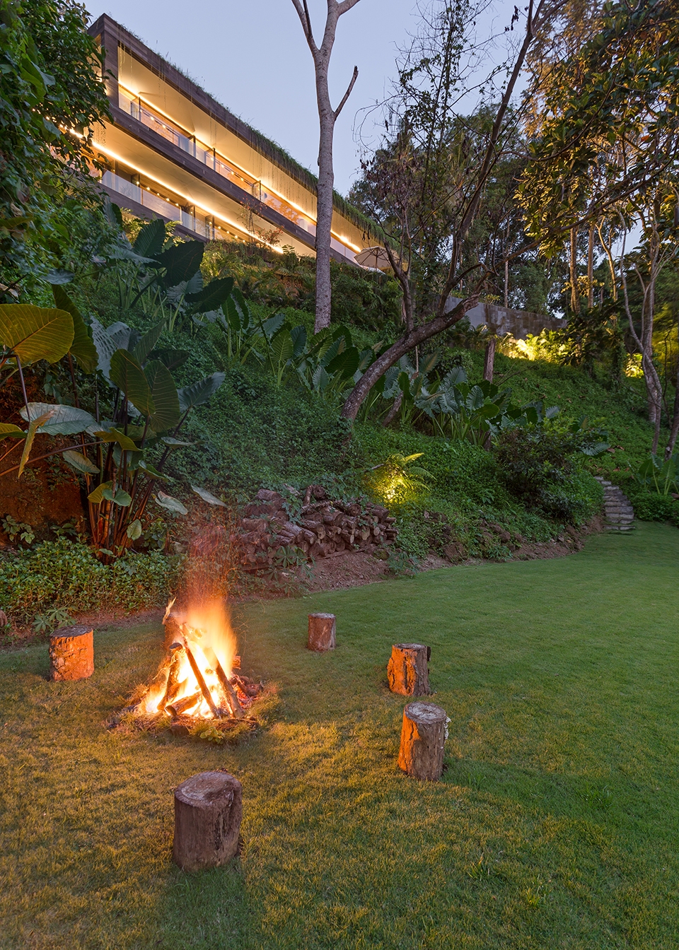 1536548292700470.jpg 028-Chameleon-Villa-by-Word-of-Mouth-960x1344.jpg