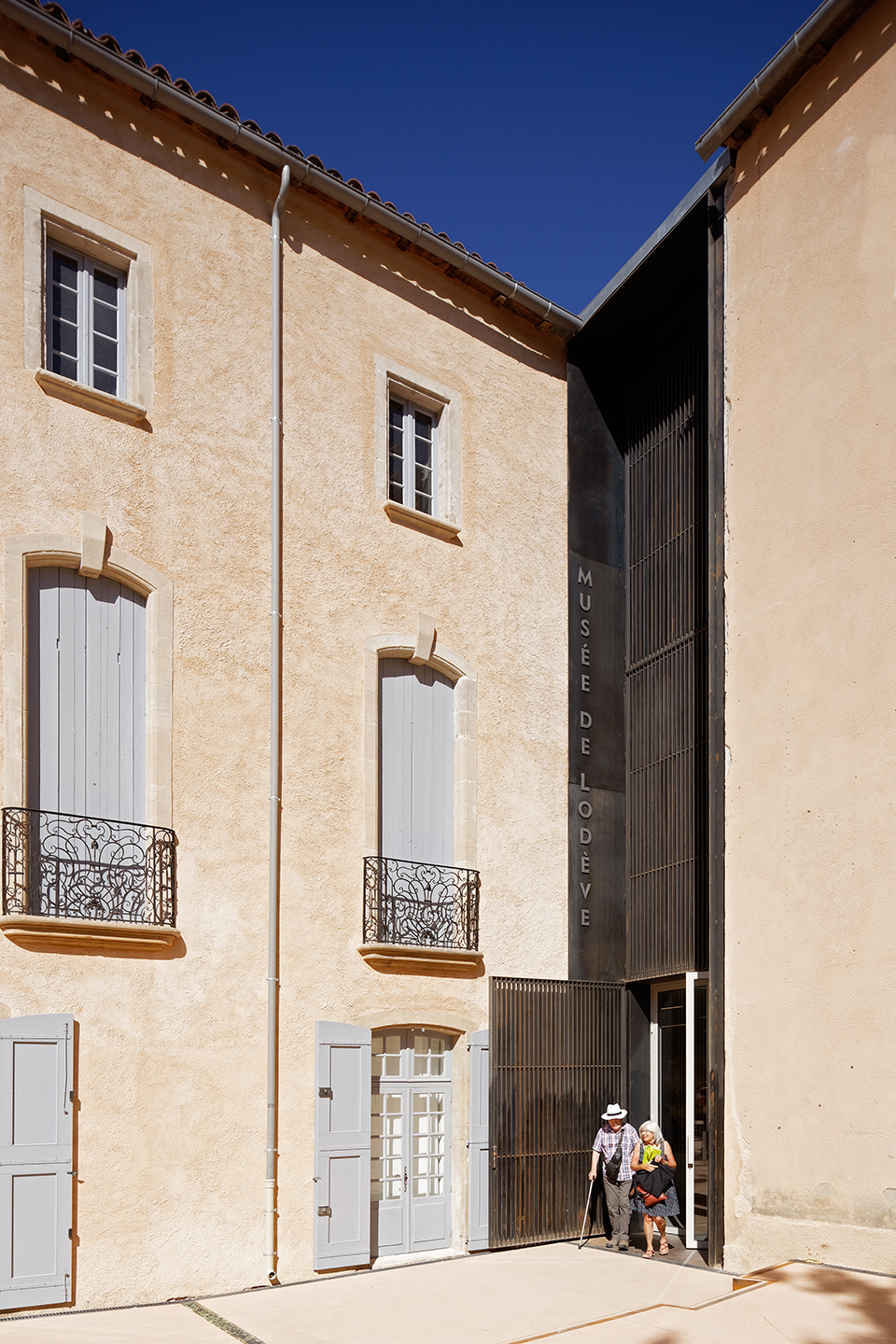 1537512584697759.jpg 2.jpg