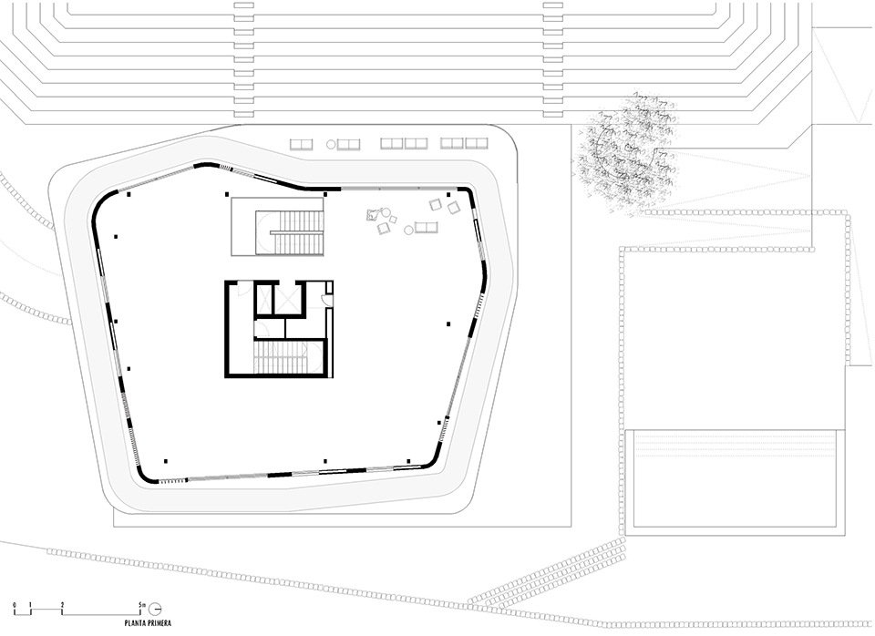 1539075401748089.jpg 20.jpg