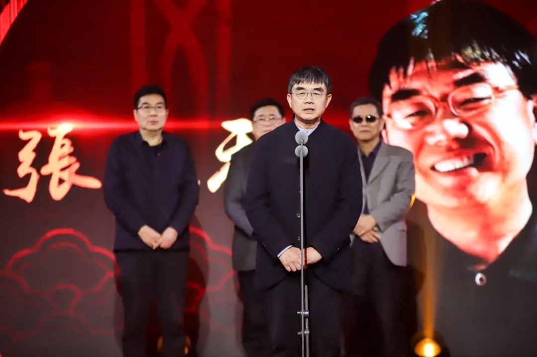 1548742455200276.jpg 640.webp (4).jpg