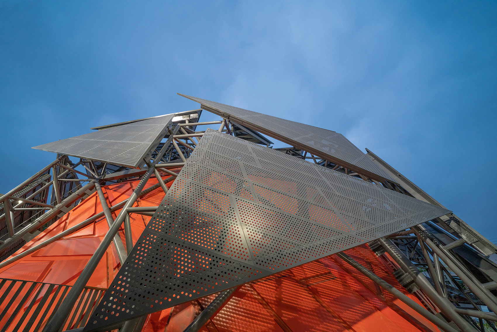 1569289984456305.jpg 5.jpg