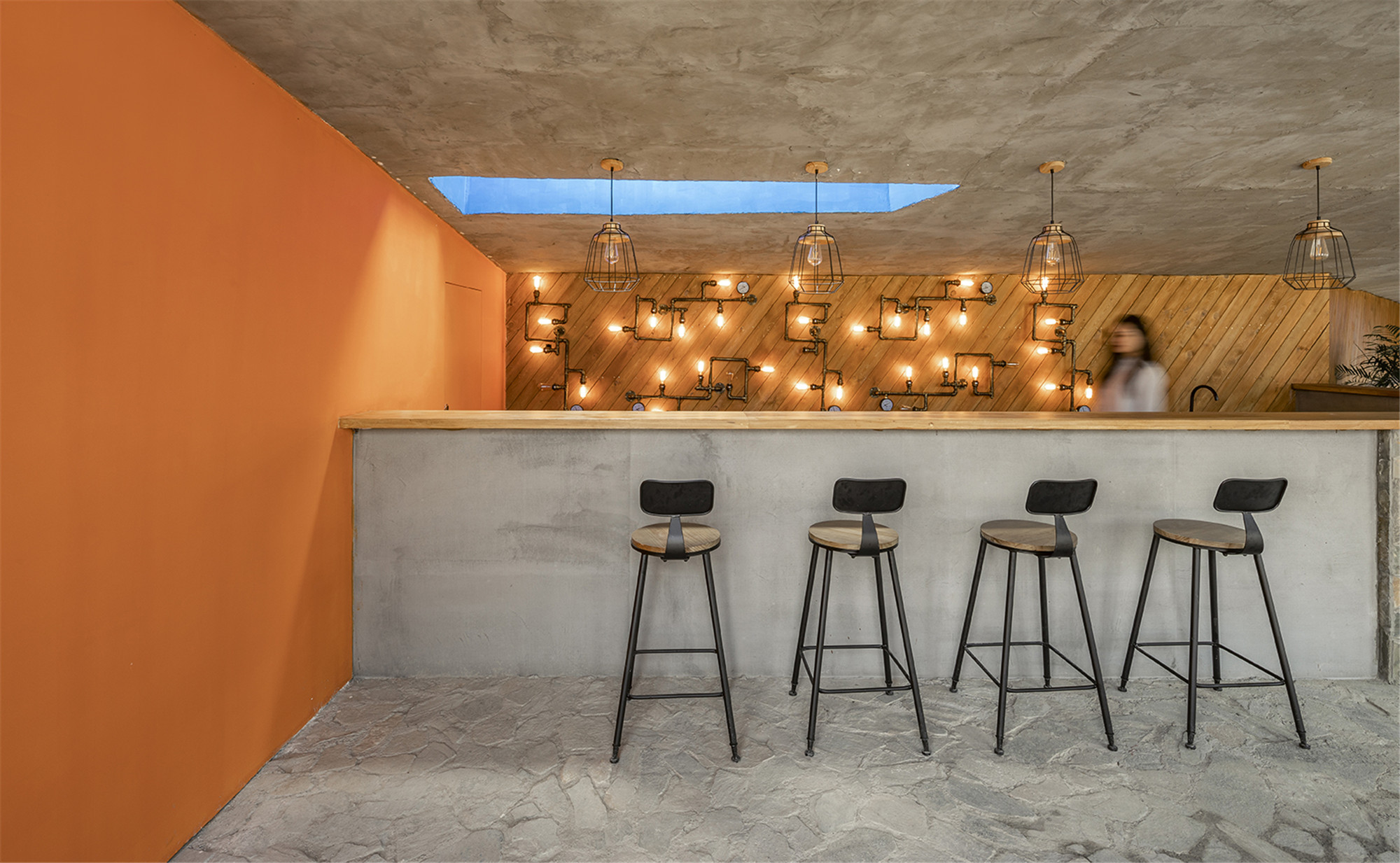 13-室內(nèi)吧臺 Bar in interior space.jpg